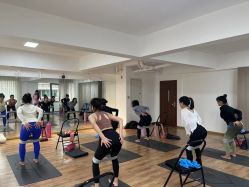 -馨媛瑜伽普拉提