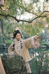 -一揽芳华汉服旗袍体验馆(拙政园店)