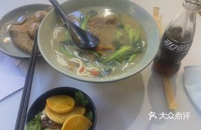 Hangzhou Spare Ribs Soup Noodles