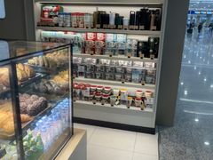-星巴克(浦东机场T2到达店)