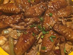 鸡翅-多嘴肉蟹煲(万达店)