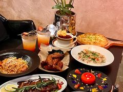 -mordew加州日记西餐&小酒馆(新天地店)