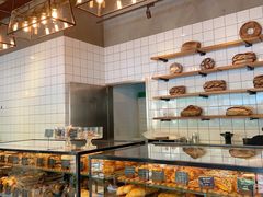 面包甜点陈列柜-81BAKERY(大学路店)