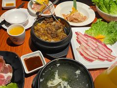 -山之屋炭火烧肉·生啤畅饮(大朗万科中央公园店)