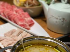 酸萝卜鸭汤锅-德香苑脆皮烤鸭·经典(爱融荟城店)