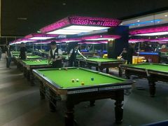-夜时尚台球俱乐部(汉阳摩尔城店)
