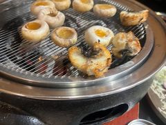 -围炉肉舍•炭烤活鳗•丹东海鲜烤肉(步行街店)