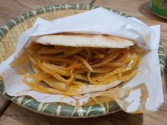 -陇上秦轩西安biangbiang面(朝龙汇店)
