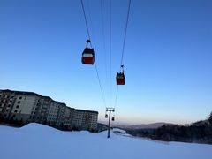 -亚布力新体委滑雪场