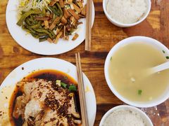 -温记府廟豆汤饭·始于1955年(海椒店)