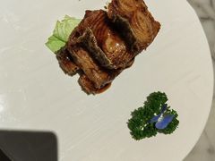 本帮熏鱼-蝶园·装修中(BFC外滩金融中心店)