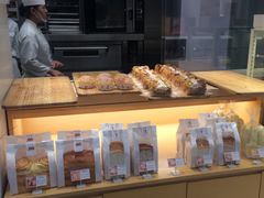面包甜点陈列柜-好利来(西铁营万达广场店)