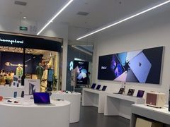 -Apple授权专营店(五彩城店)