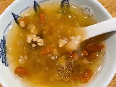冰糖银耳莲子羹-豆相识•九九豆腐脑(牛咡桥店)