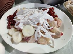 -范饭椰林川湘味海鲜·椰子鸡(三亚湾椰梦长廊店)