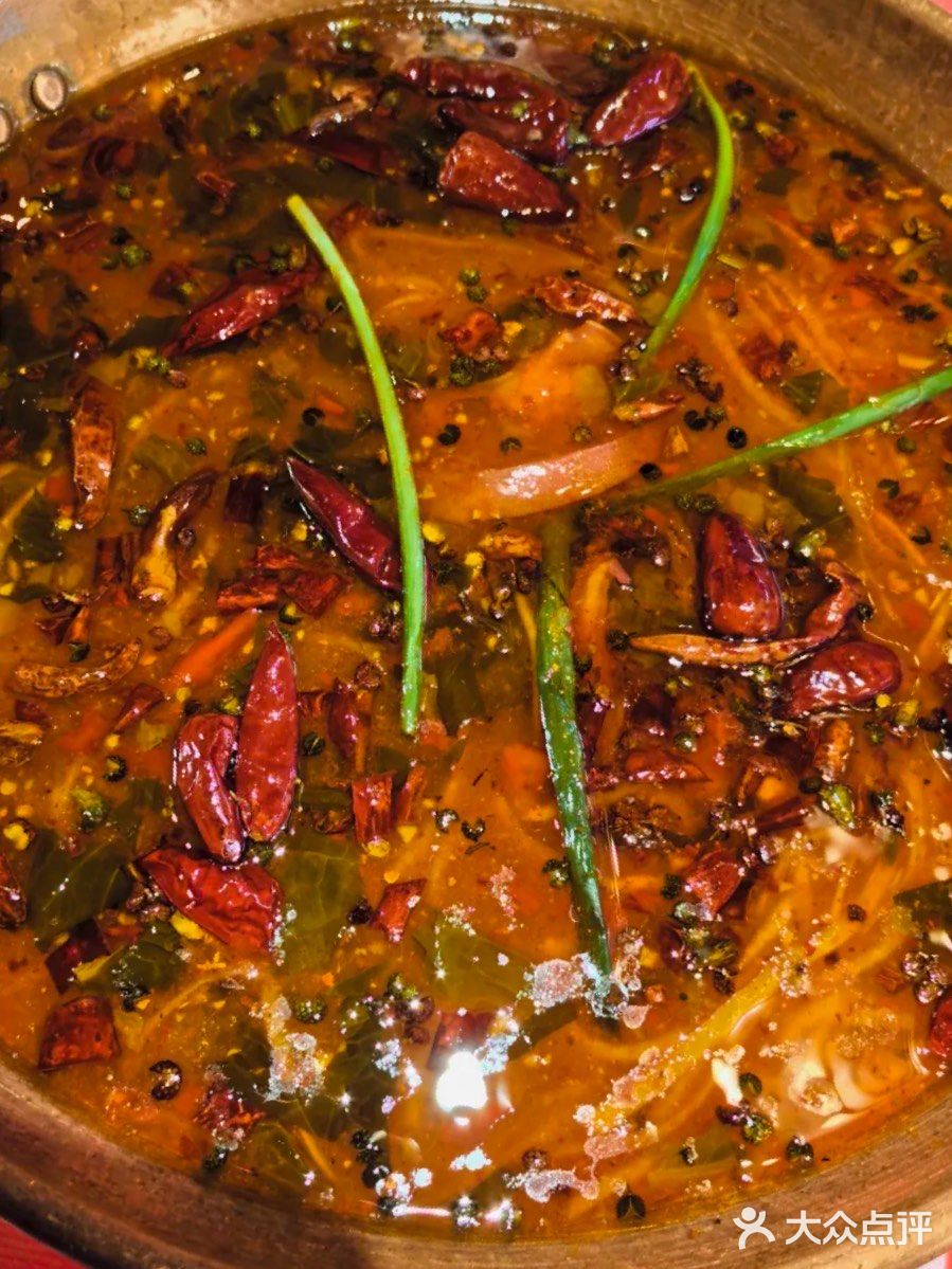 舌尖上的云南风情！滇一刀酸菜牛肉火锅美味探寻