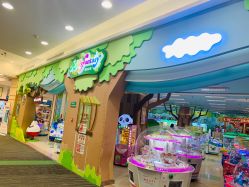 -莫莉幻想儿童乐园(武汉金银潭永旺店)