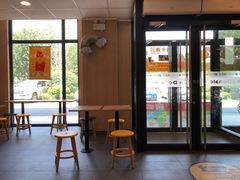 -麦当劳(荥阳店)