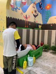 -爆米花儿童美发乐园