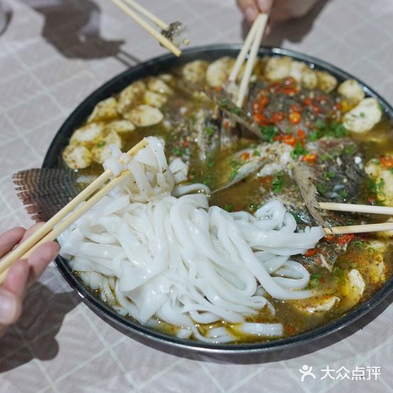 顺银烧烤中勒水库鱼