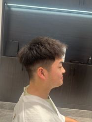 -BULB STUDIO 巴柏明星发型工作室