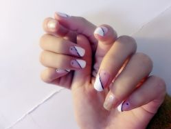 -小红楼美甲美容中心