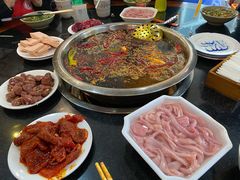 红锅-九尺赵老四鲜鹅肠火锅