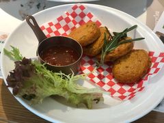 -泰椰里·泰国餐厅(智慧城广百广场店)