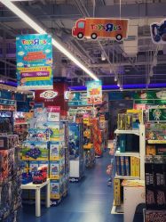 -玩具反斗城(王府井购物中心店)