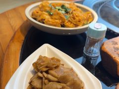 -锅老头海鲜铁锅炖
