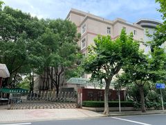 -上海市长阳实验学校