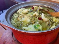 -周鱼小馆石锅酸菜鱼(活力汇店)