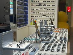 -美式眼镜·授权蔡司.依视路.尼康.豪雅.明月(南翔印象城店)