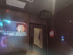 -依呀呀ktv烧烤小串(中山西路店)