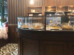面包甜点陈列柜-Pie Bird(新闸路店)