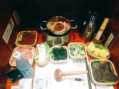 -独食火锅·半米屋台(直营总店)