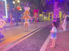 -三亚海昌梦幻海洋不夜城