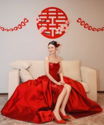 -曼青婚纱礼服馆