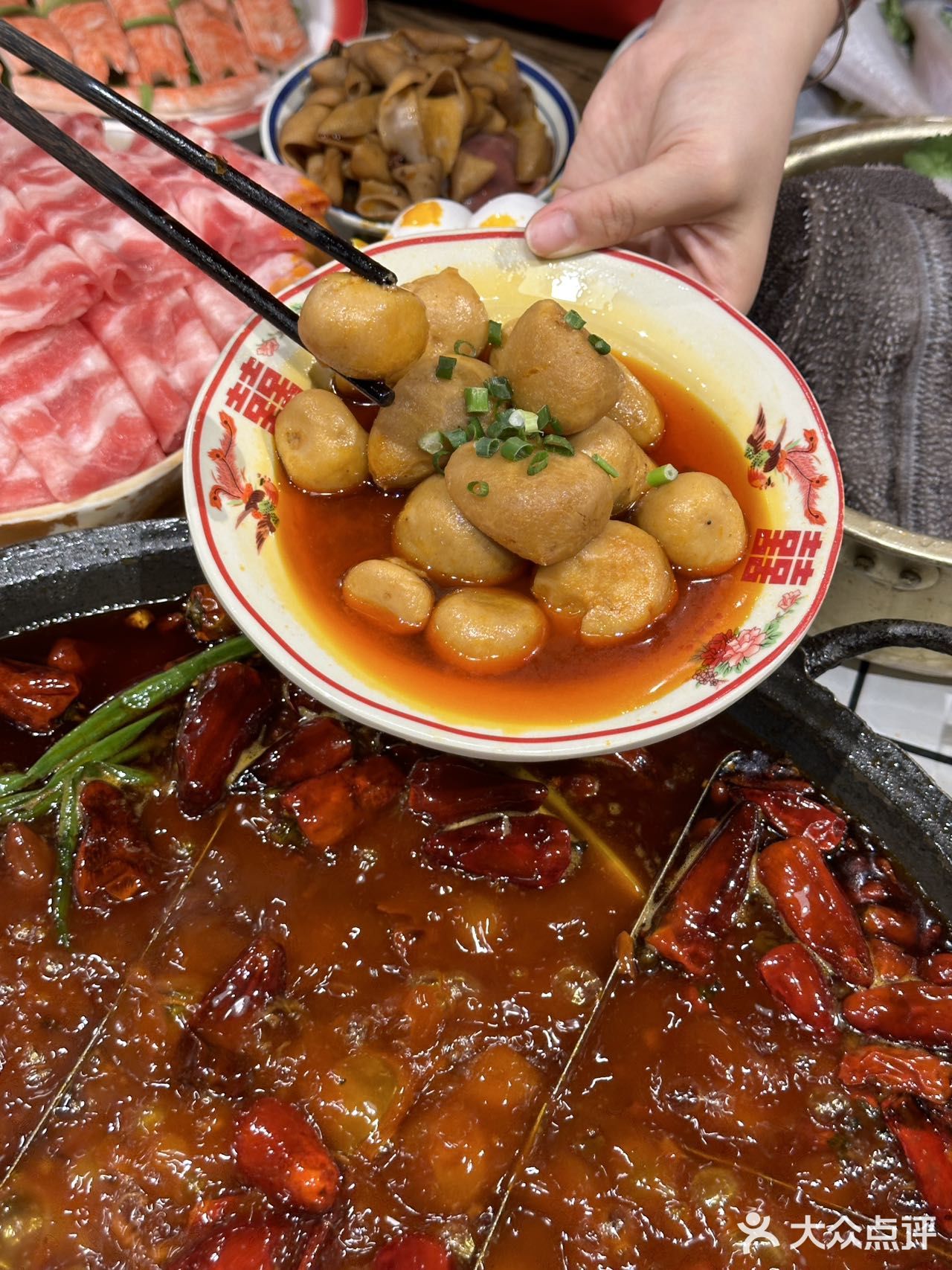 教你打开吃麻辣火锅的正确方式来咯
