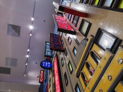-乐高品牌旗舰店(人民广场店)