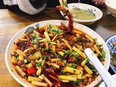 -杨三娘跷脚牛肉(羊子山西路店)