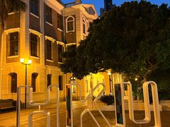 -香港大学