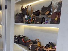 -六六奢品·vintage中古·回收二手奢侈品包包手表首饰(环球港店)
