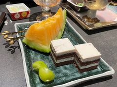-铭牛烧肉·和牛海鲜自助(高新月牙湖店)