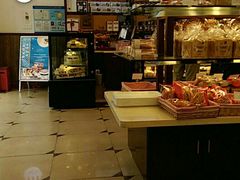 -红宝石·鲜奶小方·海派西点房(南丹店)