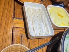 -快活林酸汤鱼鲜品火锅店(甲秀楼店)