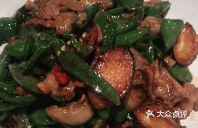 Abalone Stir-Fried with Farm Vegetables