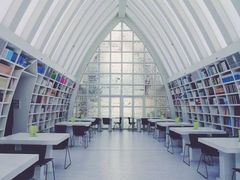 -钟书阁(松江泰晤士小镇店)