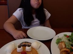 -Pancakes on the rocks(Darling Harbour)