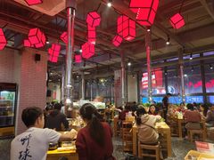 大堂-么肆烤肉·中式自助·烤肉大排档(街道口季佳PAI店)